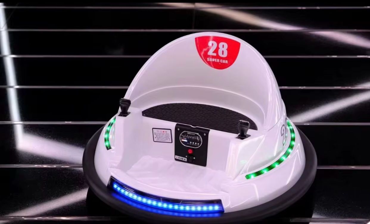 VOITURE TAMPONNEUSE ÉLECTRIQUE